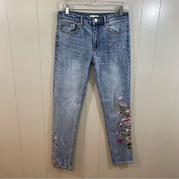 Jella C. Blue Floral Embroidered Distressed Skinny Mid Rise 5 Pocket Jeans 29 M - Picture 1 of 11